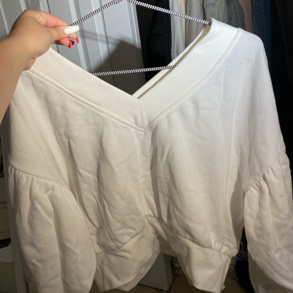 F21 V NECK SWEATER